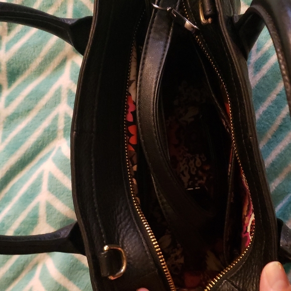 Vera bradley real leather handbag - Picture 2 of 8